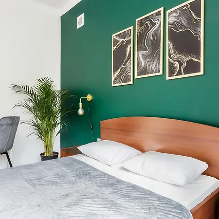 Lemonade Nowogrodzka Апартаменты *