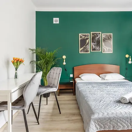 Lemonade Nowogrodzka Warschau